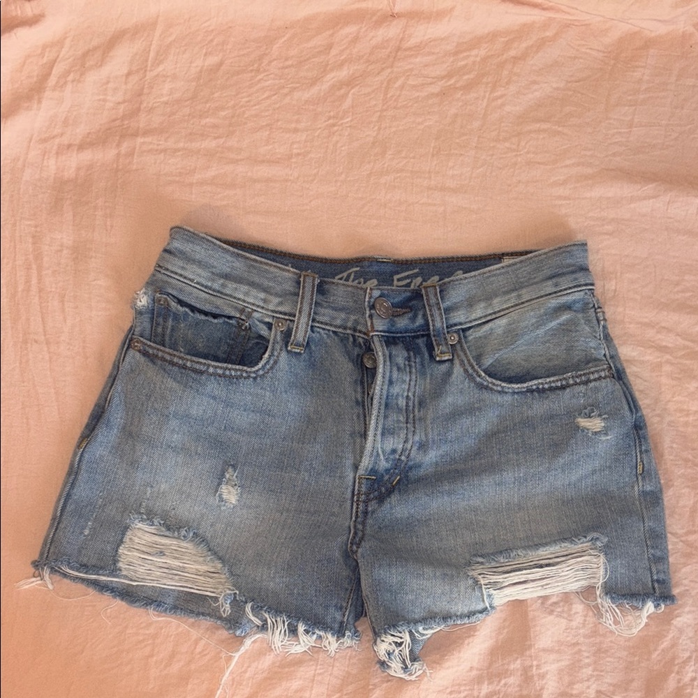 Free People We The Free Distressed Denim Shorts Size 25